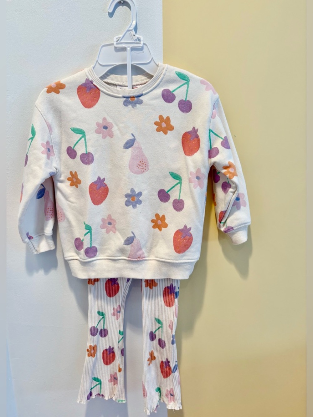 Zara Cream Kids Fruit-Print Matching Set with Pink, Purple & Orange Motifs